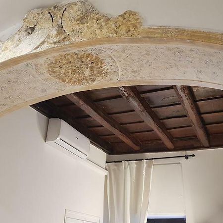 Enchanting Loft In Trastevere Рим Екстер'єр фото