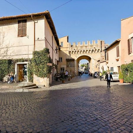 Enchanting Loft In Trastevere Рим Екстер'єр фото