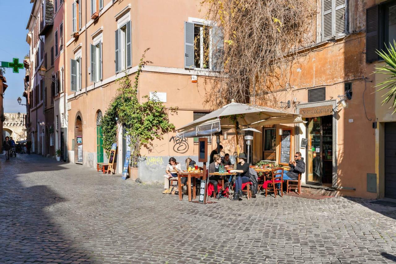 Enchanting Loft In Trastevere Рим Екстер'єр фото