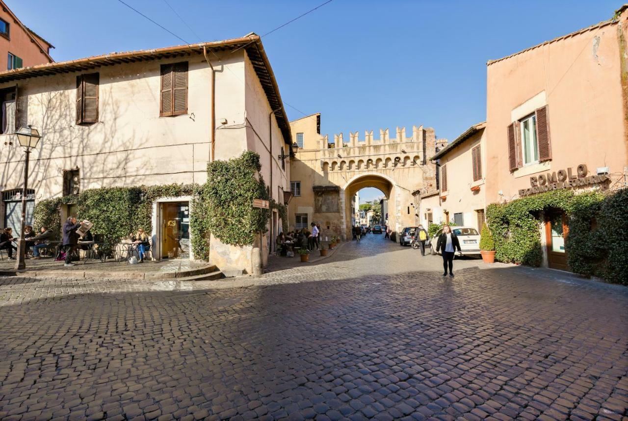 Enchanting Loft In Trastevere Рим Екстер'єр фото